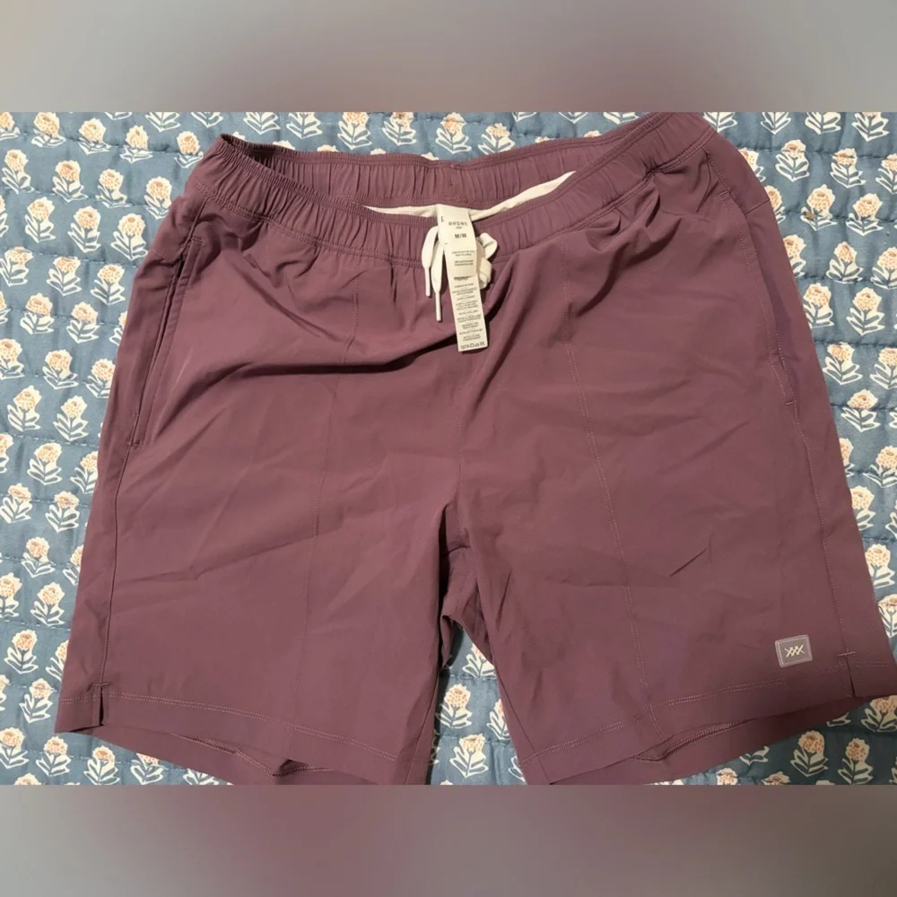 Rhone R&R Swim Trunks Shadow Plum Mens Medium NWOT 7.5” Stretch Swim Short